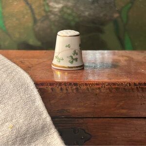 Royal Tara Ireland Fine Bone China Thimble